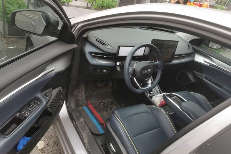 Used Geometry G6 2024 500KM Prestige Version