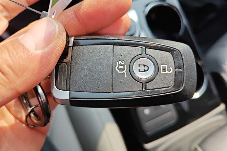 Used Ford Escape 2024 EcoBoost 245 Two-Wheel-Drive Titanium Edition Vehicle Key