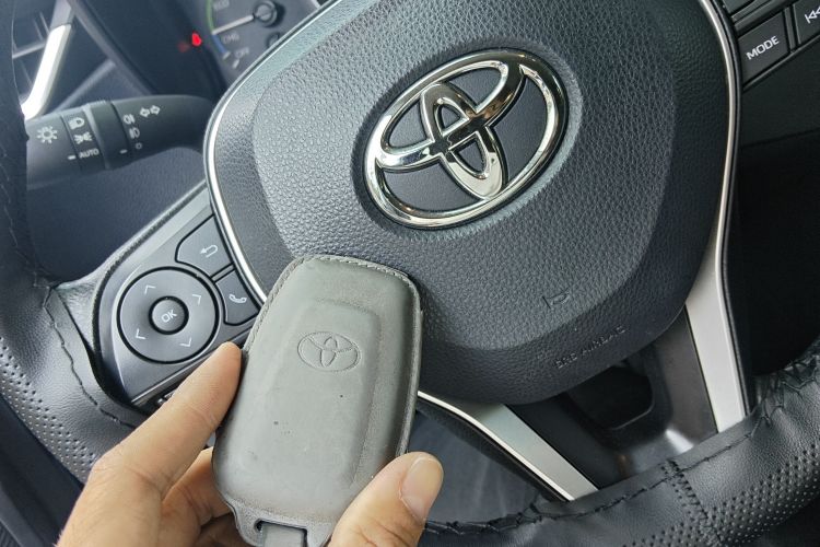 Used Toyota Corolla 2022 Dual-Motor 1.8L E-CVT Pioneer Edition