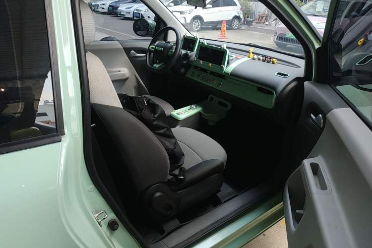 Used Changan Lumin 2022 210km Sweet Edition