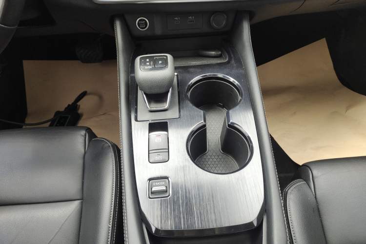 Used Nissan X-Trail 2021 VC-Turbo 300 CVT 2WD Luxury Edition Gear Lever