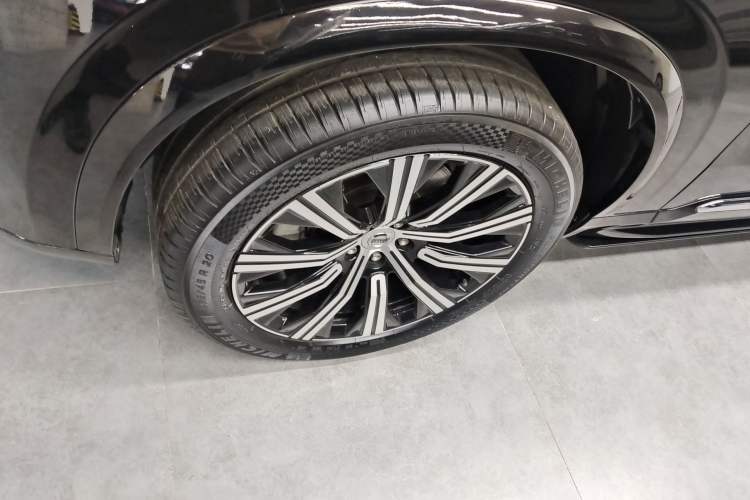 Used Volvo XC90 2023 B5 SmartDrive Luxury Edition 5 Seats