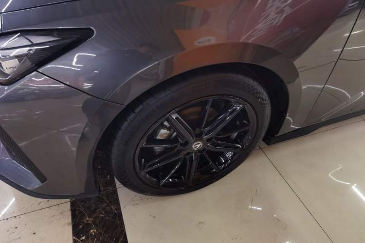 Used Changan UNI-V 2022 1.5T Prestige Version