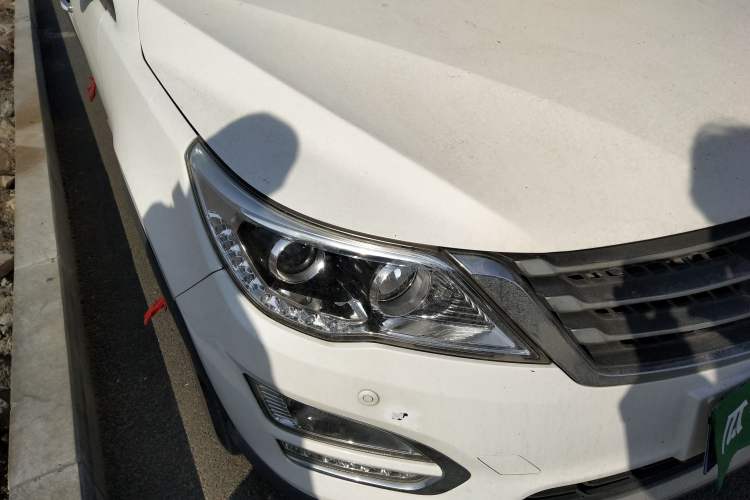 Used Baojun 560 2015 1.8L manual luxury version