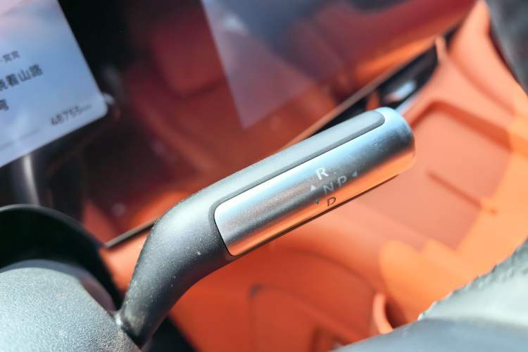 Used Hima AITO M9 2024 Range-Extended Max Edition 42 kWh 6-Seater Version Gear Lever