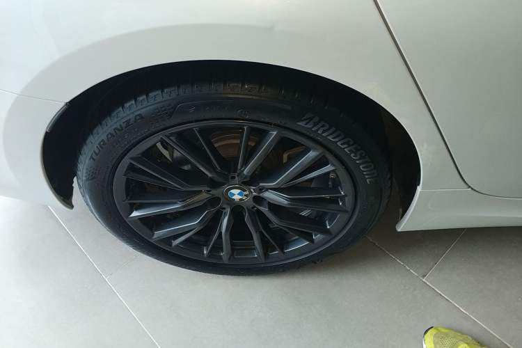 Used BMW 3 Series 2021 Facelifted 325Li M Sport Night Edition Package Right Rear Wheel Hub