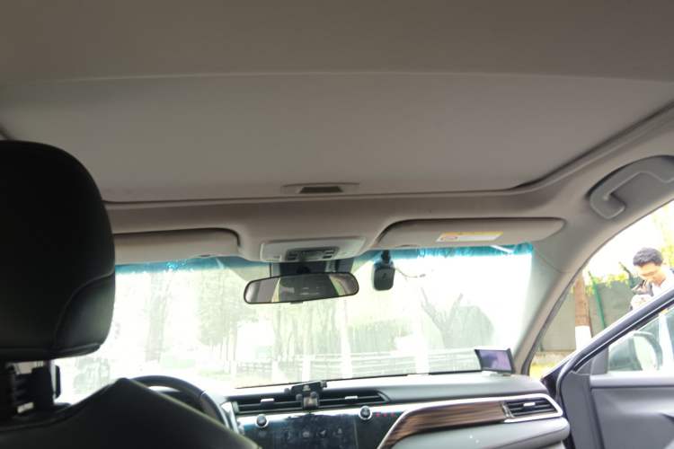 Used Toyota Camry 2019 2.0G Luxury Edition China VI Standard