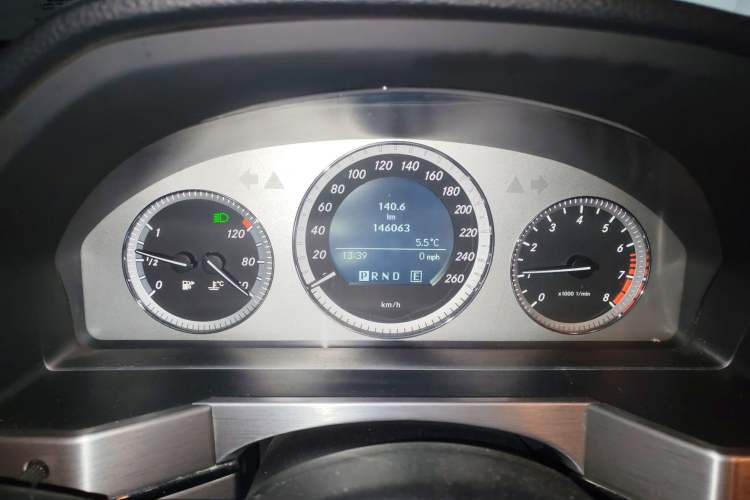 Used Mercedes-Benz GLK-Class 2010 GLK 300 4MATIC Fashion Model