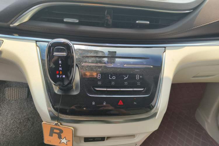 Used Buick GL8 2022 Land Business Class 652T Luxury Model