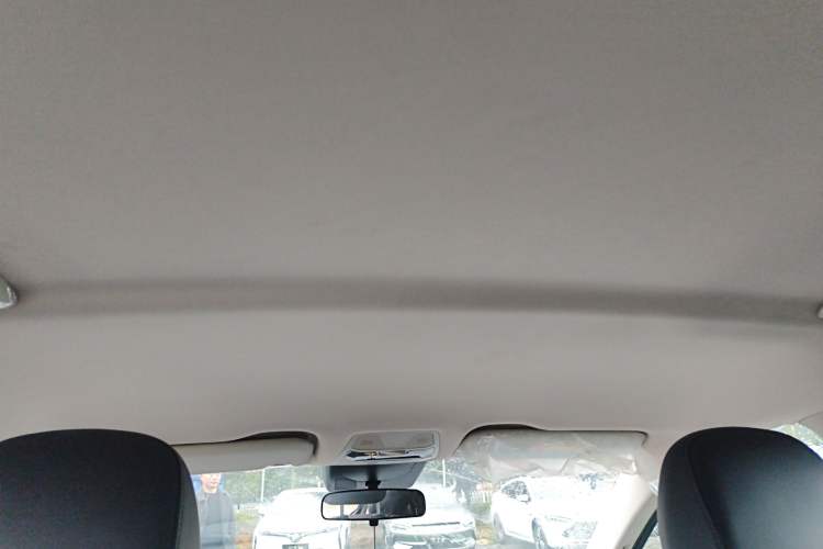 Used Hongqi E-QM5 2022 431 km Charge & Enjoy Edition