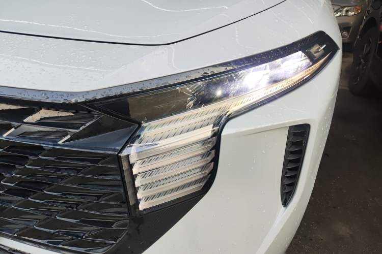 Used Venucia V 2021 260T Idol Edition