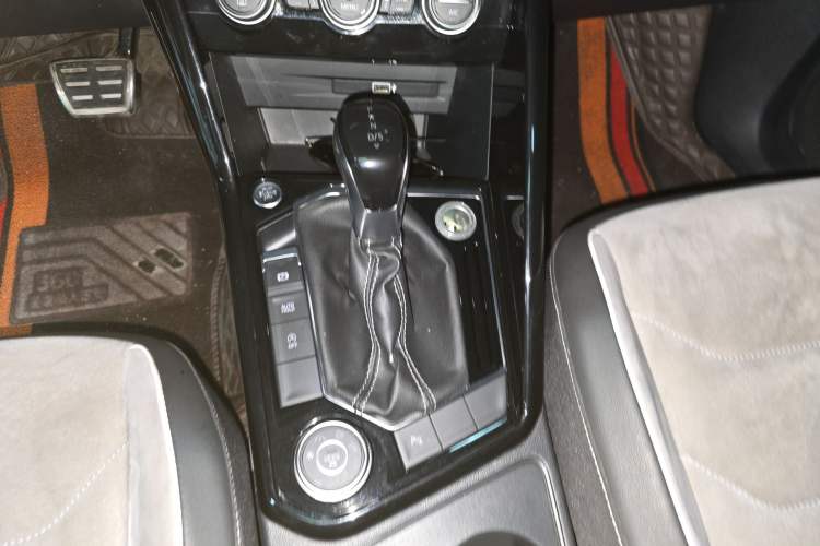 Used Volkswagen Tayron 2019 380TSI Four-Wheel Drive R-Line China VI-standard