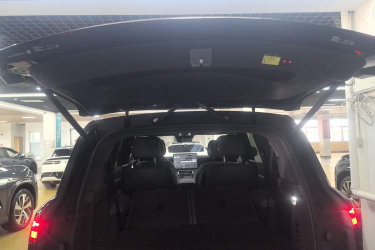 Used Denza N9 2025 Prestige Version