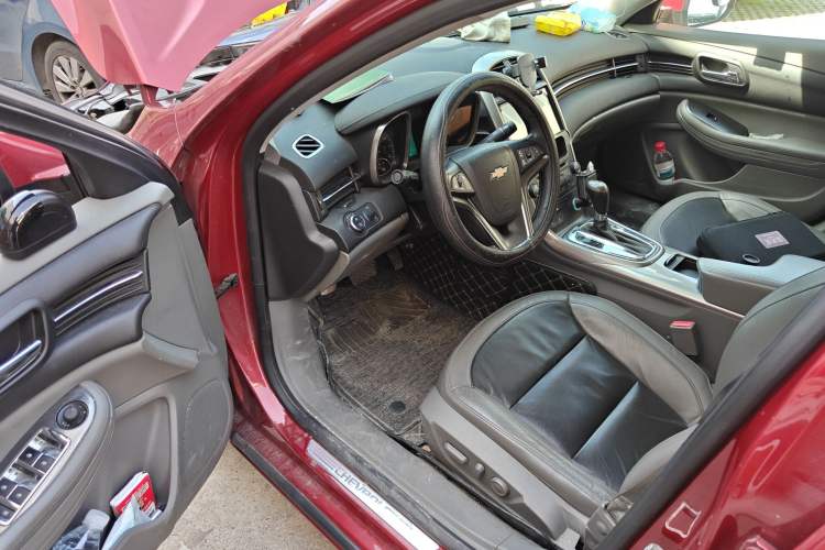 Used Chevrolet Malibu 2014 2.0L Automatic Luxury Edition Driver Seat