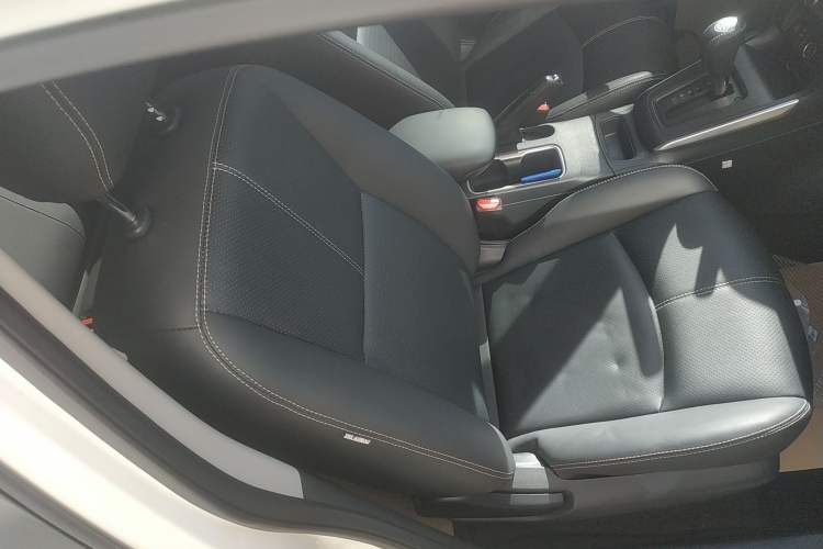 Used Nissan Sylphy 2022 Classic 1.6XE CVT Comfort Edition Right Front Seat