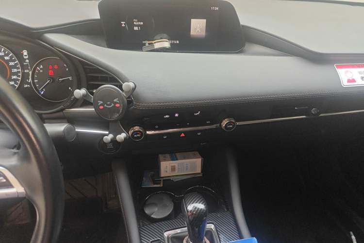 Used Mazda 3 Axela 2020 2.0L Automatic Zhiya Edition Audio And AC Panel