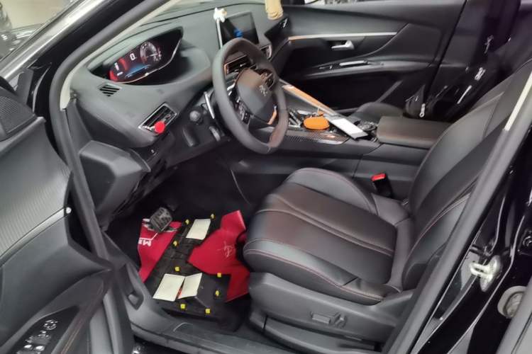 Used Peugeot 4008 2019 360THP BLACKPACK Obsidian Edition Left Front Seat