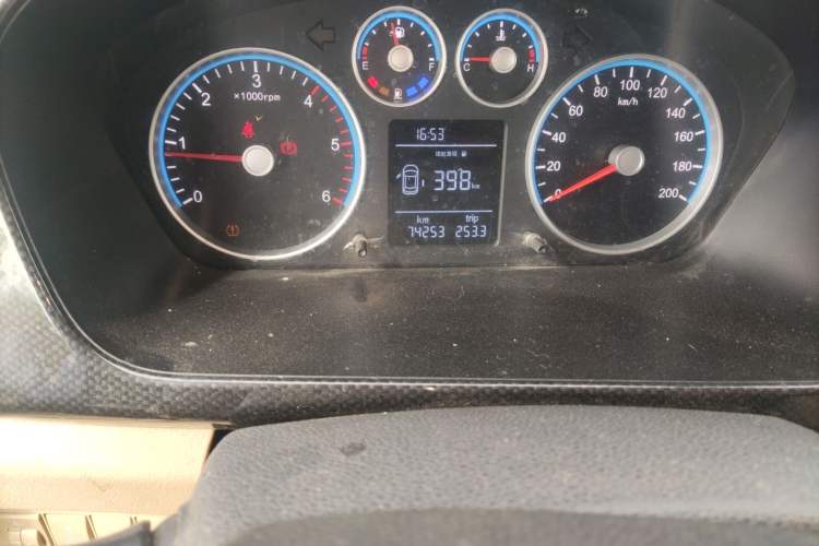 Used Foton Toano 2023 2.0T Automatic Jixiang Long-Wheelbase Mid-Height Rear Single Tire 7/9-Seater
