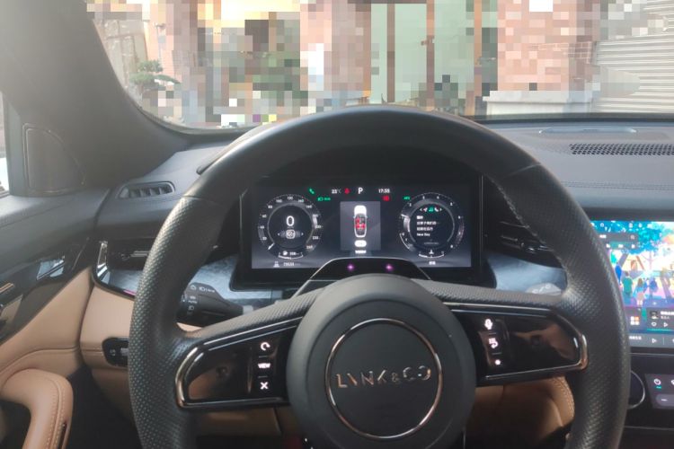 Used Lynk & Co 09 2021 2.0T Halo Six-Seater