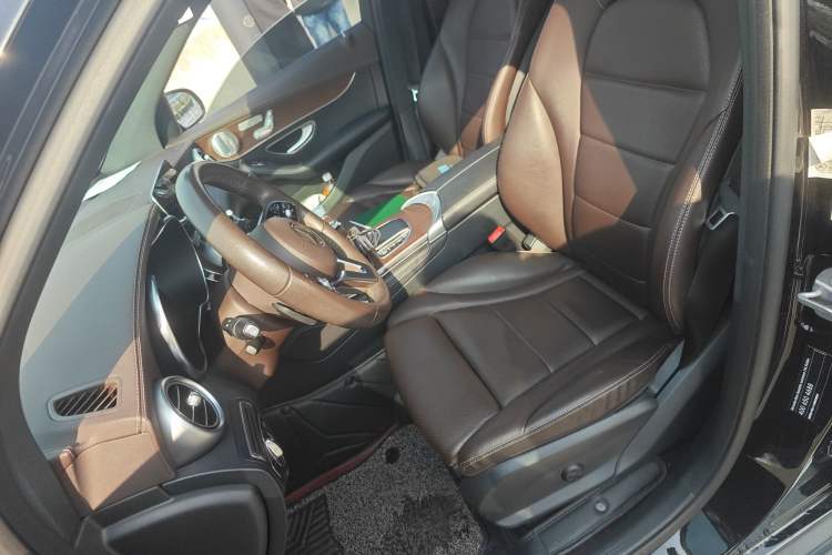 Used Mercedes-Benz GLC 2021 GLC 300 L 4MATIC Dynamic Model