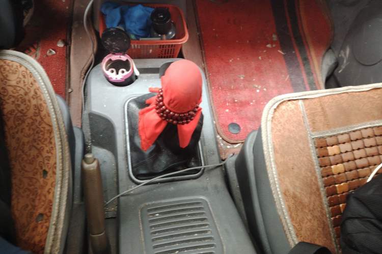 Used FORTHING Lingzhi 2014 M3 1.6L 7-Seater Luxury Model Gear Lever