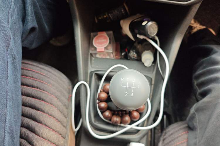 Used Volkswagen Jetta 2017 1.5L Manual Fashion Edition Gear Lever