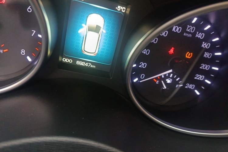 Used Haval H6 Coupe 2015 Blue-Label 2.0T Manual Two-Wheel Drive Prestige Model
