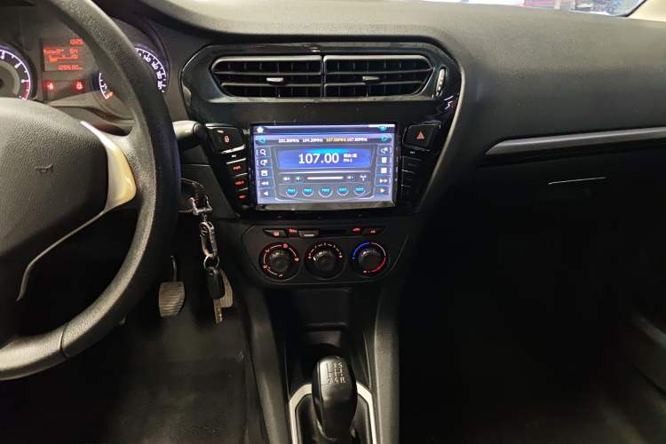 Used Peugeot 301 2016 1.6L Manual Comfort Edition Audio And AC Panel