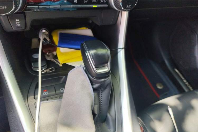 Used Toyota Wildlander 2021 Dual-Engine 2.5L E-CVT Two-Wheel Drive Luxury Edition
