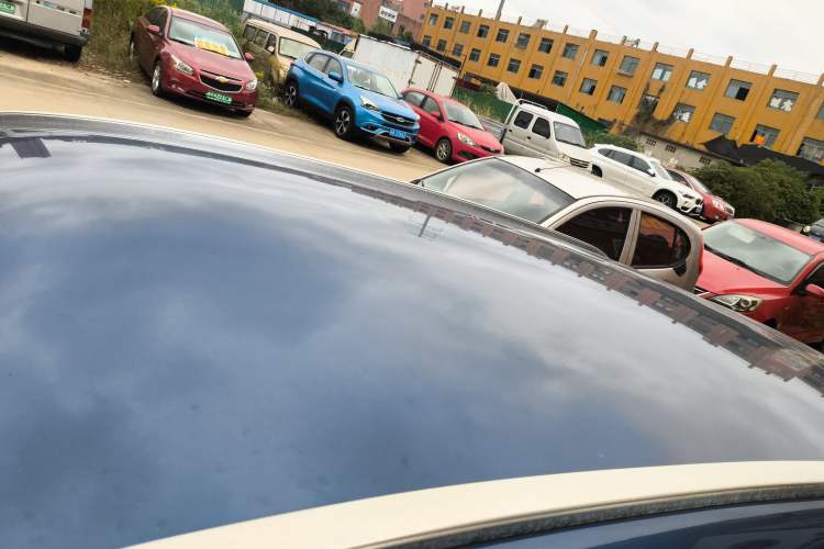 Used Qoros 5 2018 Revised Version 1.6T Automatic Leading Edition