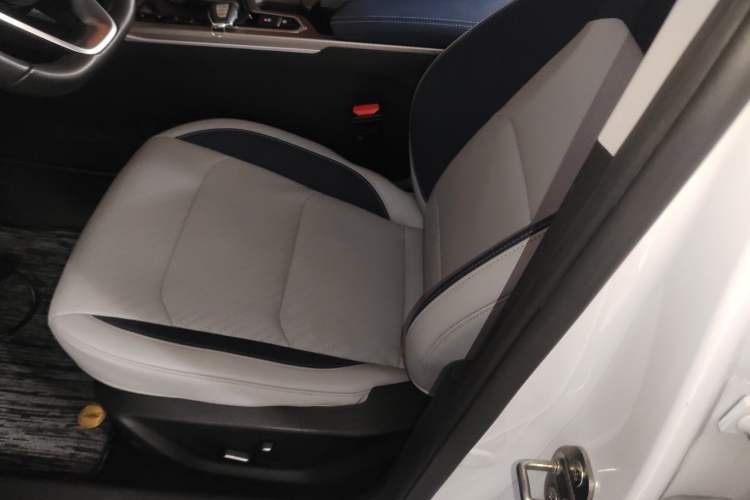 Used Geely Auto Emgrand 2022 4th Generation 1.5L CVT Flagship Model Left Front Seat