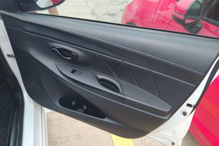 Used Toyota YARiS L Zhi Xiang 2018 1.5E CVT Champion Limited Edition Right Front Door Interior