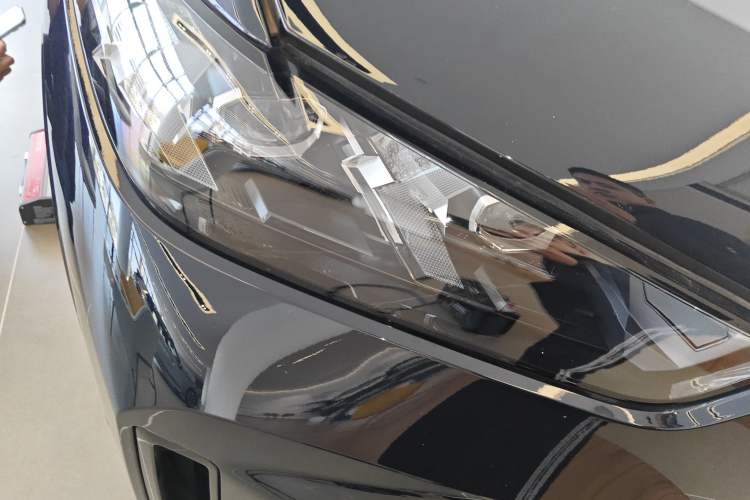 Used BMW X5 2023 xDrive 30Li Luxury M Sport Night Edition Package Exterior 3