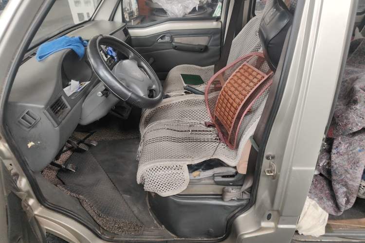 Used Wuling Zhiguang 2010 1.0L New Version Lyeyi Style with Extended Body
