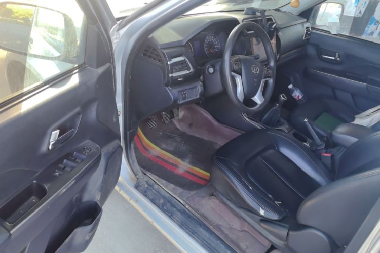 Used Great Wall Wingle 5 2017 2.0T European Version Diesel Two-Wheel Drive Advanced Large Double-Cab GW4D20E
