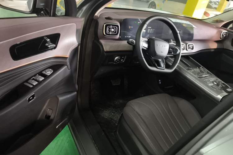 Used Chery Tiggo 9 C-DM 2025 1.5T 106KM Enjoy Edition 7 Seats Lithium Iron Phosphate