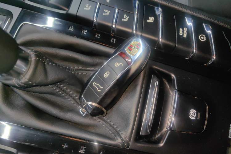 Used Porsche Macan 2014 Macan 2.0T Interior 1