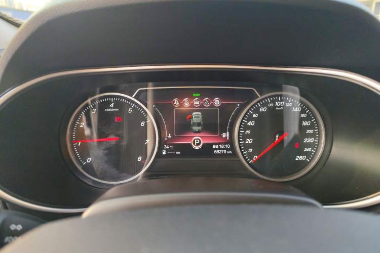 Used Hongqi H5 2022 Classic Model 1.8T Automatic Smart Connect Flagship Edition