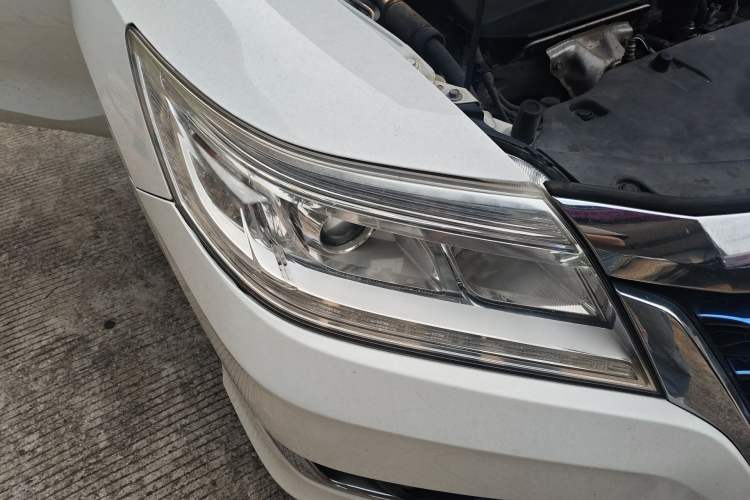 Used Honda Crider 2016 1.8L CVT Comfort Version Right Front Headlight