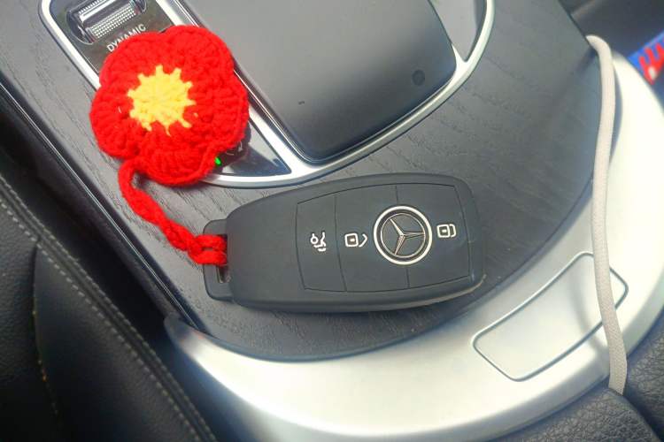 Used Mercedes-Benz C-Class 2020 Updated C 200 L Fashion Edition Vehicle Key