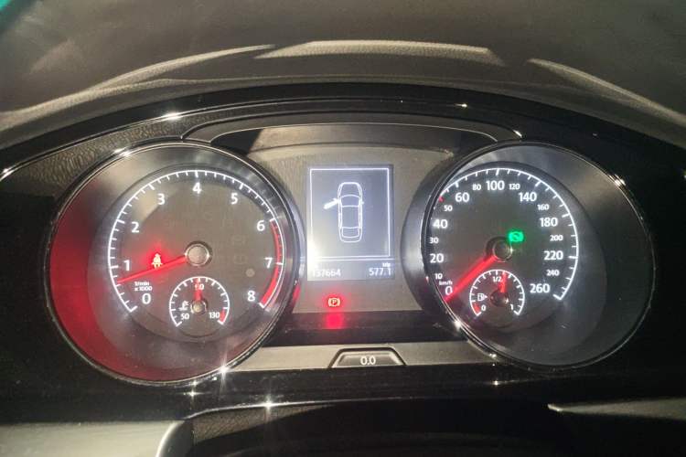 Used Volkswagen Lamando 2015 280TSI DSG Comfort Edition Instrument Cluster