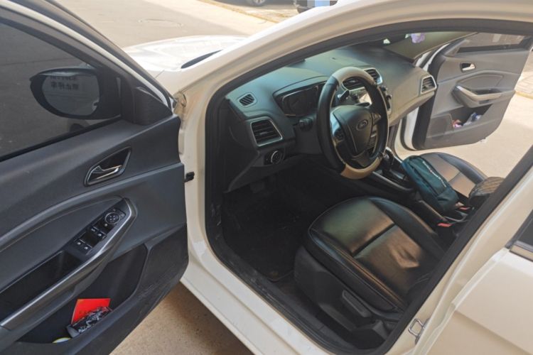 Used Ford Escort 2017 Happiness Edition 1.5L Automatic Fashion Version