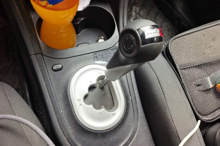 Used MG 3 2014 1.5L AMT Elite Edition Gear Lever