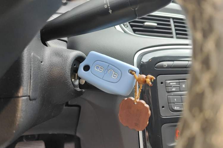 Used Peugeot 308 2014 Enjoyment Edition Classic 1.6L Automatic Fashion Model Vehicle Key