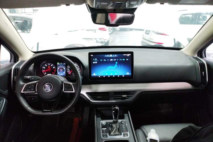 Used BYD Tang 2019 2.0T Automatic SmartConnect Luxury Edition 7 Seats China VI Standard
