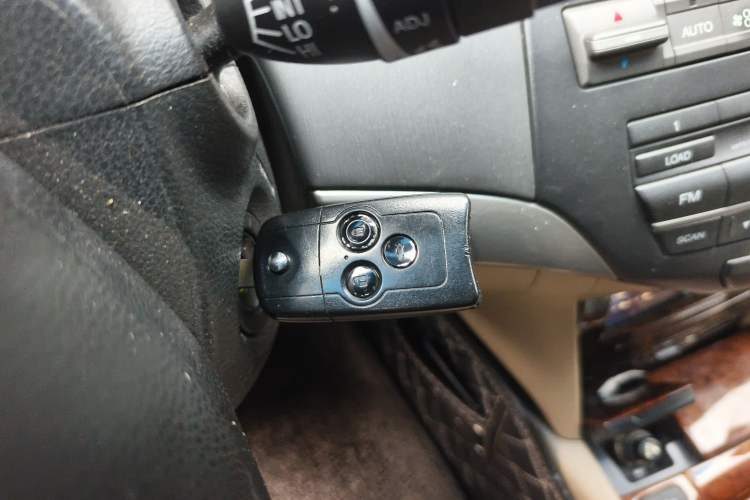 Used Honda Accord 2011 2.0L EX Vehicle Key