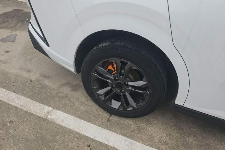 Used Dongfeng Aeolus Yixuan 2023 Mach Edition 1.5L Automatic Chasing Wind Version Exterior 5