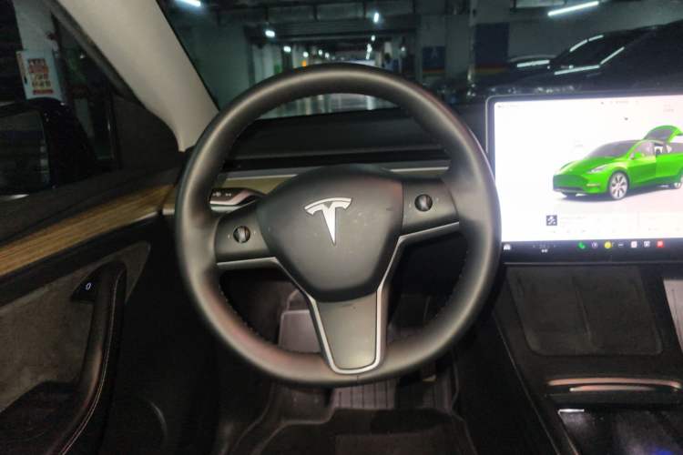 Used Tesla Model Y 2022 Revised Version Rear-Wheel Drive Steering Wheel