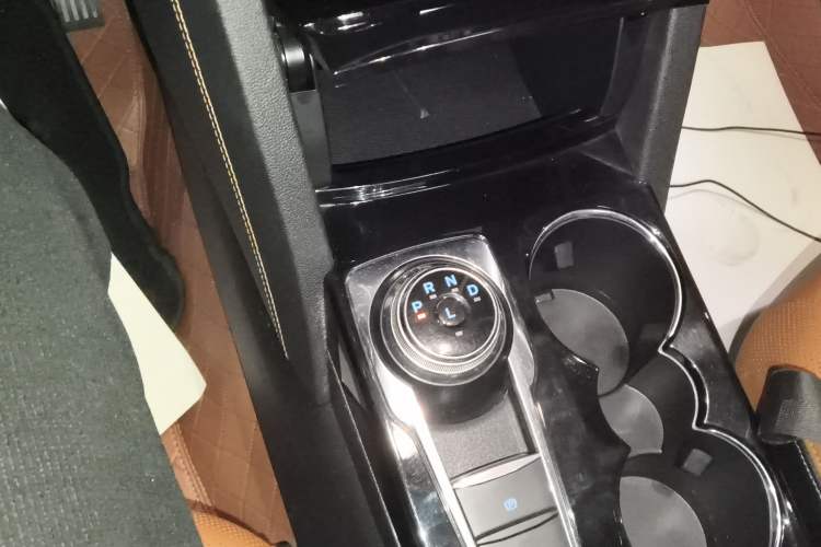 Used Ford Escape 2020 EcoBoost 245 4x4 Enjoyment Model
