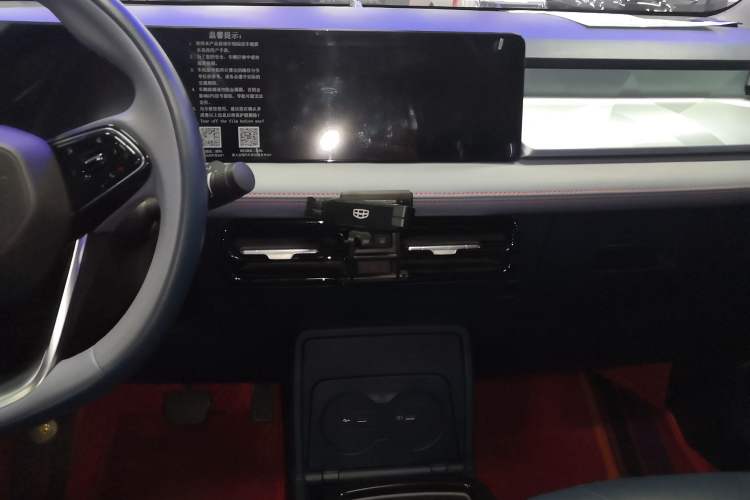 Used Geometry E Firefly 2022 401KM Lightning Tiger 4-Seater
